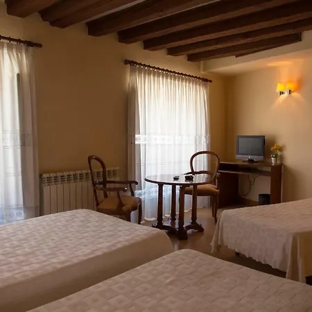 Tirso De Molina Guest house Almazan